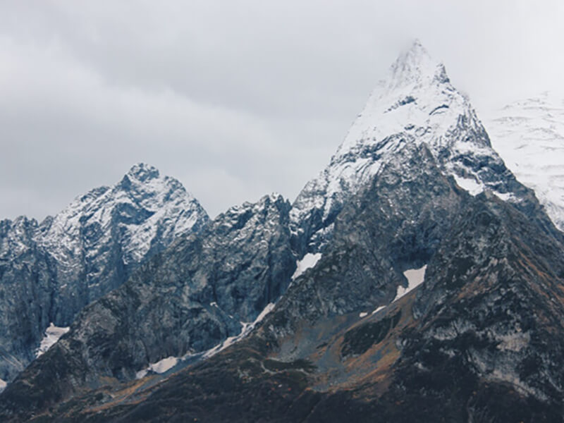 Горная вершина Эльбруса